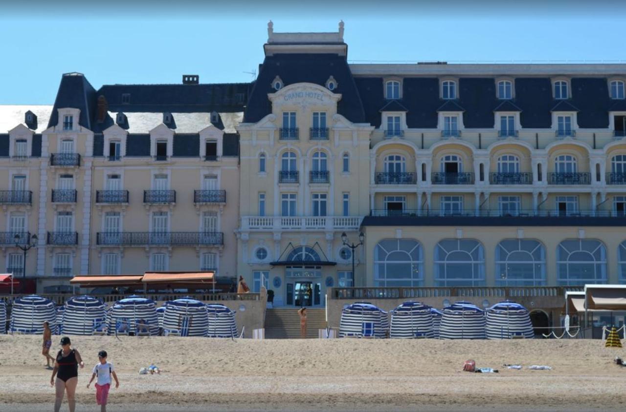 Cosy Appartement Dans Une Villa Avec Piscine, Proche Du Centre Et De La Mer Cabourg Zewnętrze zdjęcie