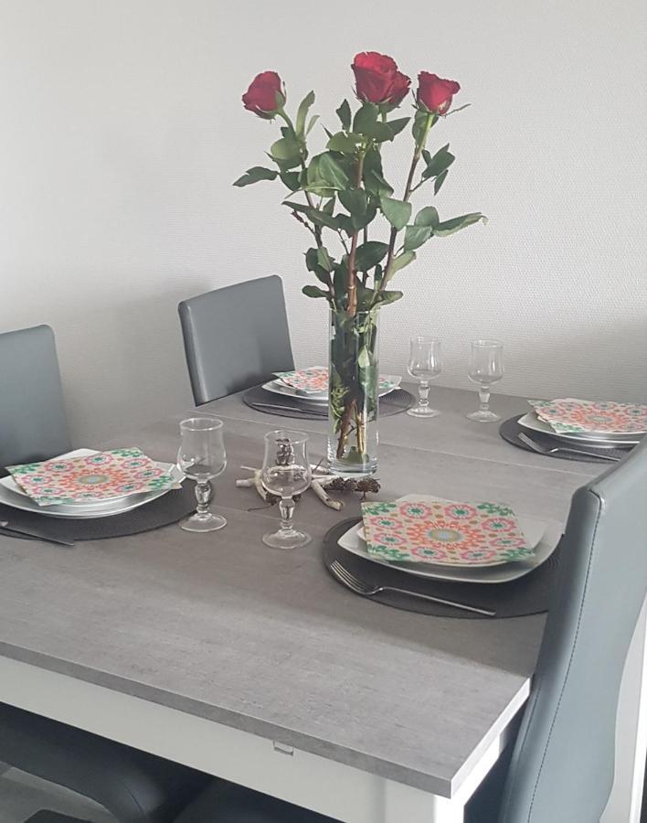 Cosy Appartement Dans Une Villa Avec Piscine, Proche Du Centre Et De La Mer Cabourg Zewnętrze zdjęcie