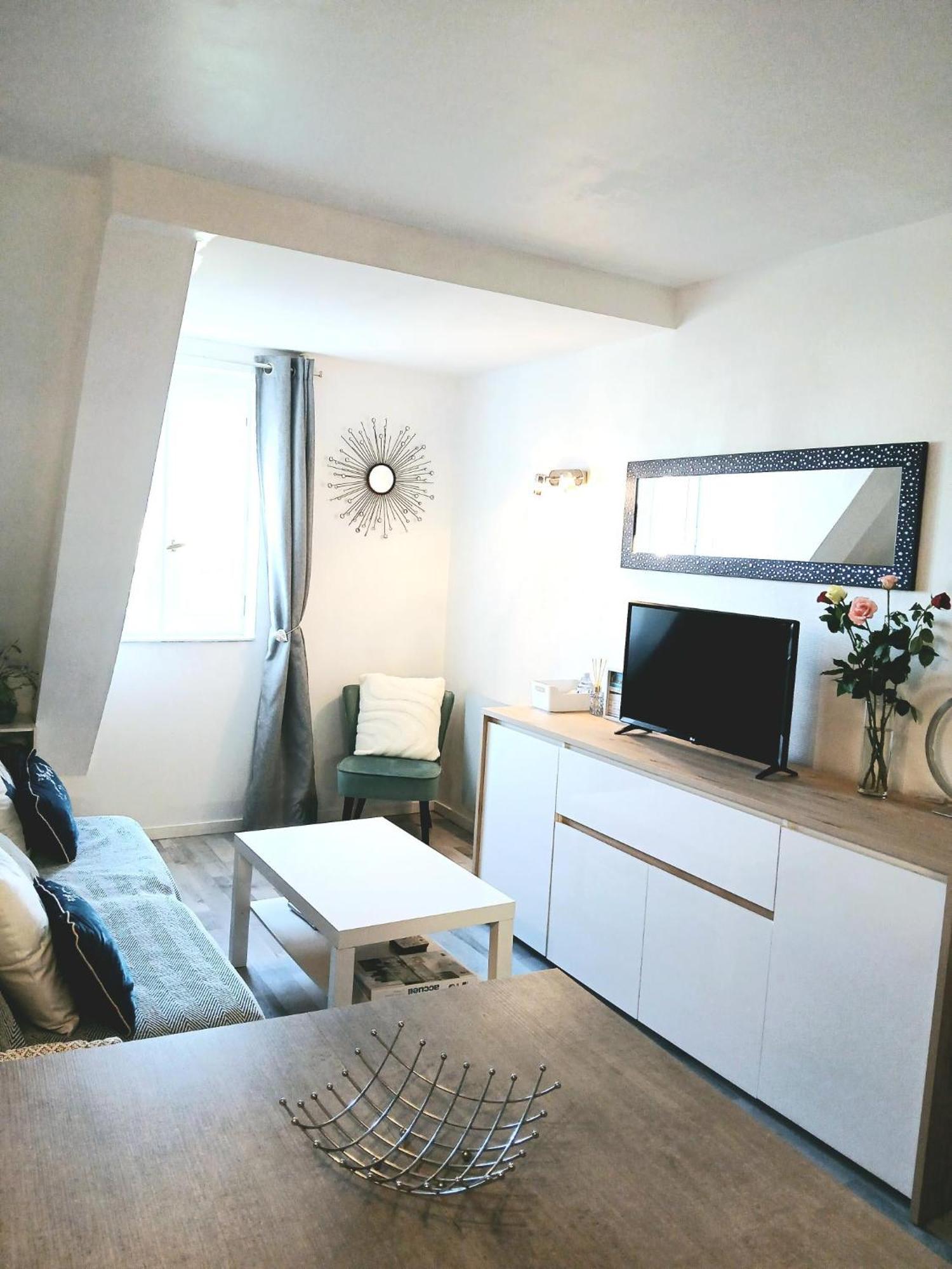 Cosy Appartement Dans Une Villa Avec Piscine, Proche Du Centre Et De La Mer Cabourg Zewnętrze zdjęcie